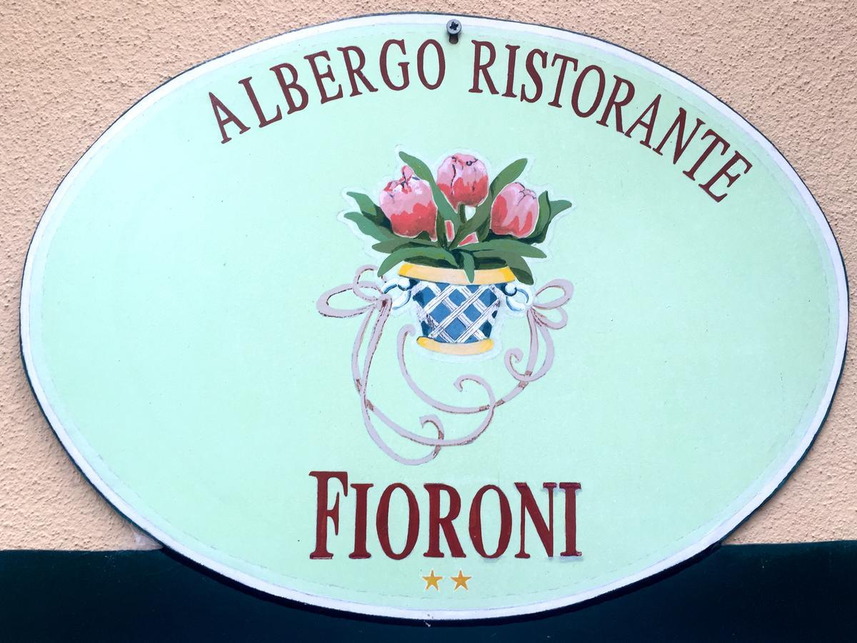 Carate Urio Hotel Fioroni מראה חיצוני תמונה