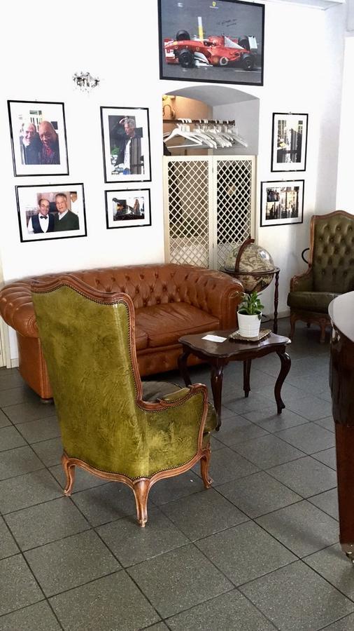Carate Urio Hotel Fioroni מראה חיצוני תמונה