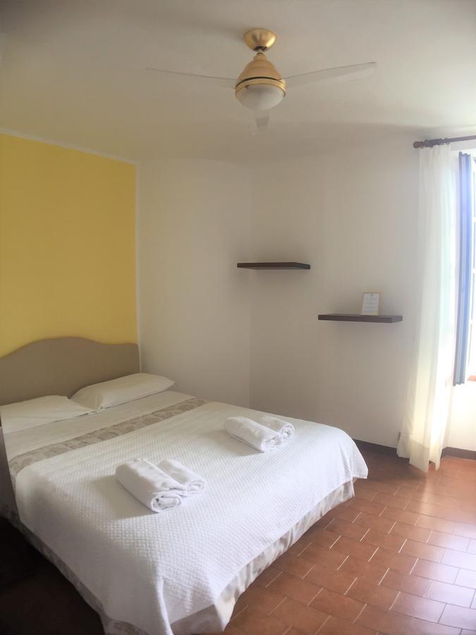 Carate Urio Hotel Fioroni מראה חיצוני תמונה