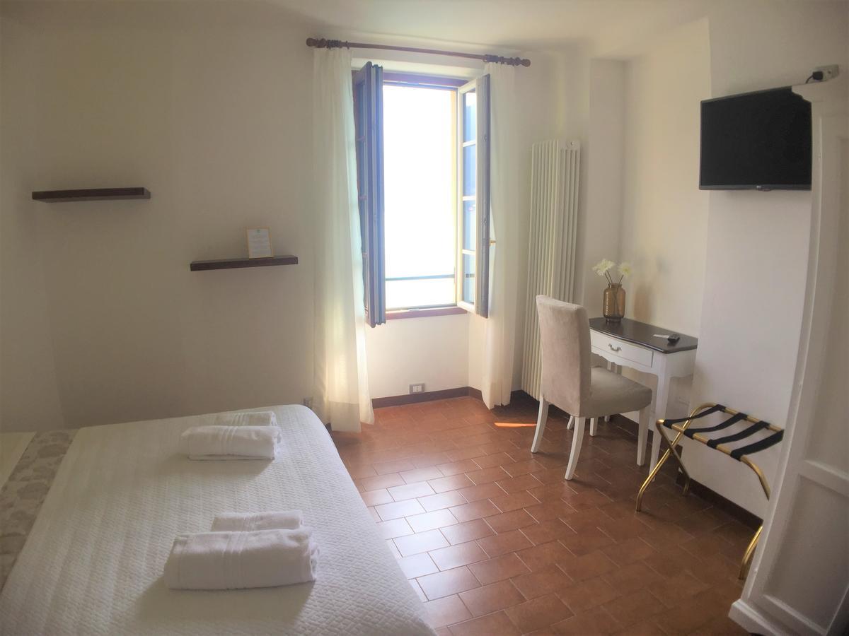 Carate Urio Hotel Fioroni מראה חיצוני תמונה